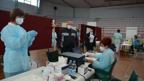 U SRBIJI VAKCINISANO 1.274.000 LJUDI: Ministarka Obradović u Kruševcu - Imunizacija je jedini način da se izborimo sa epidemijom!