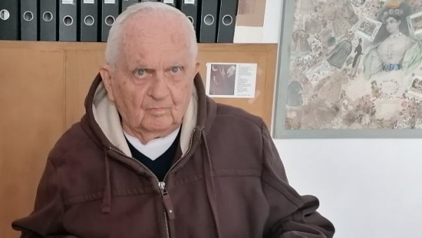 ХЕРБАРИЈУМ СА ХИЉАДУ ЛИСТОВА: Времешни биолог Предраг Сучевић и у 94. години сакупља биљке по Вршачким планинама
