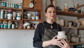 OSVAJA I PARISKE GALERIJE: Mlada Kruševljanka Ana Savić oduševljava Evropu unikatnim delima od keramike (FOTO)