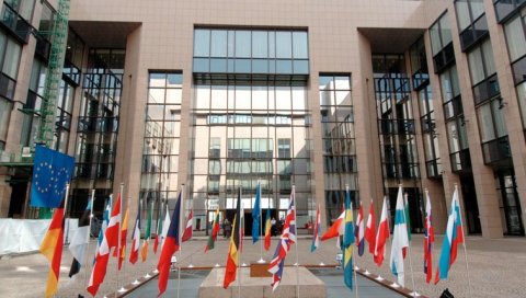 НОВОМ МЕТОДОМ ДО БРЖЕГ ПРИЈЕМА: Европска комисија нон-пејпером представила план који ће трасирати наш пут ка ЕУ