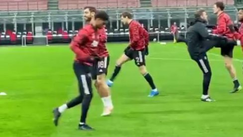 NADA TOPČAGIĆ NA SAN SIRU: Jutro je odjekivalo pred meč Milana i Mančester junajteda (VIDEO)