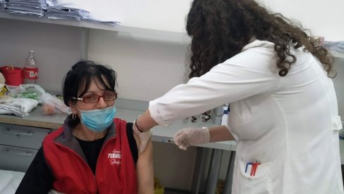 IMUNIZACIJA U PARAĆINU U ĆUPRIJI: U ova dva grada dosad utrošeno ukupno više od 18.500 doza vakcina različitih proizvođača