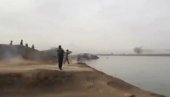 KURDI PUCALI NA SIRIJSKE BRODOVE: Raketama gađali i potopili trajekte (VIDEO)