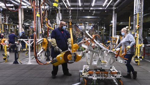 НЕМАЧКОЈ ЛЕГЛО У ЏЕП 200 МИЛИЈАРДИ: Трансфер радника са истока на запад Европе далеко надмашује средства ЕУ упућена у супротном смеру