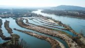 ИЗА ШЉУНКАРА ОСТАО ХАОС: Грађани Добоја траже одговорност за еколошку катастрофу око корита реке Босне