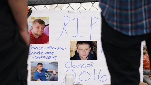 НЕВЕН СТАНИШИЋ ЋЕ БИТИ САХРАЊЕН У СУБОТУ: Испред цркве у Лејквуду људи пале свеће и одају пошту Србину убијеном у масакру у Колораду