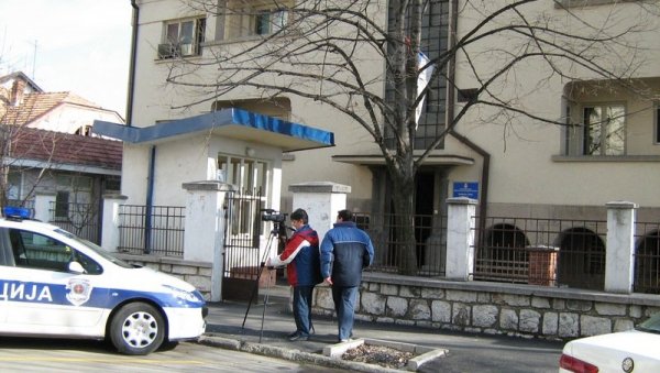 ПРЕТУКЛИ ЗЕМЉАКЕ НА ПАРКИНГУ: У Димитриовграду ухапшена тројица турских држављана