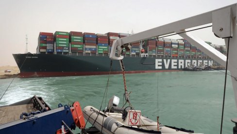 BROD NEZNATNO POMEREN: Poboljšanje situacije u Sueckom kanalu
