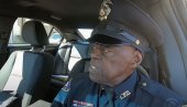 NAJSTARIJI POLICAJAC NA SVETU: Deka Si se čak sedam puta vraćao iz penzije, više ne skida uniformu (VIDEO)