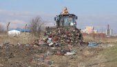 ODNELI VIŠE OD 10 KAMIONA SMEĆA: Vršački komunalci ponovo uklonili divlju deponiju u naselju Mali rit