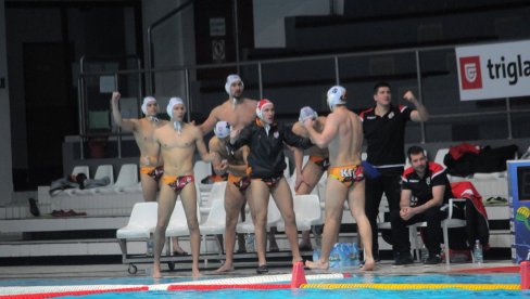 ŠUMADINCI SE NADAJU TITULI: Vaterpolisti Radničkog sutra (20.30) na bazenu 11. april imaju prvu meč loptu protiv Novog Beograda