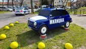 POLICIJSKI FIĆA U DVORIŠTU STANICE U VRBASU - Vukašin Vujadinović (91): Radost je bila kada su pristigla tri nova vozila krem boje