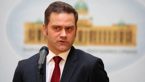 BORKO, SEDI, KEC KO VRATA Oštre reakcije na izjavu Stefanovića: Čekaš da te mrzitelji Srbije stave na kanabe, da pljuješ svoju zemlju