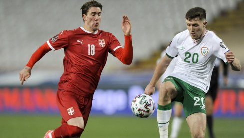 VLAHOVIĆ SKUPLJI ZA 9 MILIONA: Centarforu Fiorentine u martu značajno skočila cena