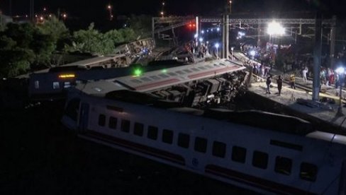 VELIKA TRAGEDIJA: Voz sa 350 ljudi iskočio iz šina, najmanje 36 mrtvih na Tajvanu