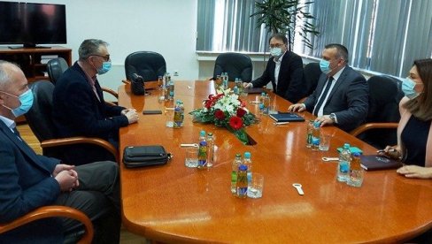 БОРБА ЗА УЛАГАЧЕ! Оживљaвaњe модричке приврeдe и привлaчeњe инвеститора циљ новог руководства