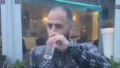 HIT SNIMAK NASMEJAO SVE: Pripremio se da sedi u bašti kafića - ništa ga ne može sprečiti (VIDEO)