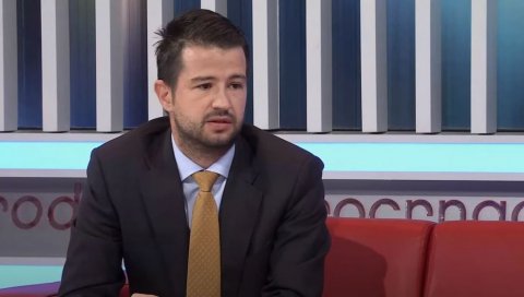 МИЛО СИМБОЛ ПОРАЖЕНЕ ПОЛИТИКЕ: Јаков Милатовић на дебати председничких кандидата