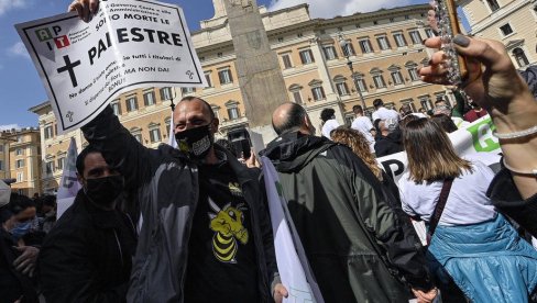 У ИТАЛИЈИ ПОЧЕО ХАОС СА ПРОТЕСТИМА ПРОПАЛЕСТИНА: Блокиране вечерас железничке станице у више градова
