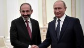 PUTIN TELEFONOM RAZGOVARAO SA JERMENSKIM PREMIJEROM: Ruski predsednik obavešten o pregovorima Jermenije i Azerbejdžana