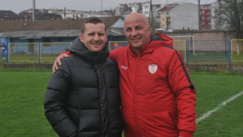 СТВАРАЊЕ НОВЕ ТРАДИЦИЈЕ: Најмлађи фудбалери са Косова и Метохије гостовали краљевачком Кикеру