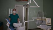 ОПЕРАЦИЈЕ ПОСЛЕ ЧАК 15 ГОДИНА: У дому здравља у Кикинди служба оралне хирургије поново помаже пацијентима