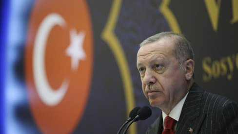 ЕРДОГАН ДАО ИМЕ ВАКЦИНИ: Турска почела трећу фазу испитивања цепива Турковак