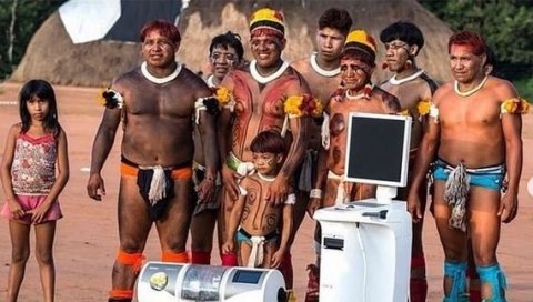 СКУПИЛИ ПАРЕ ЗА ВАКЦИНЕ И РЕШИЛИ СЕ КОРОНЕ: Како је једно бразилско племе само ставило опасан вирус под контролу (ФОТО)