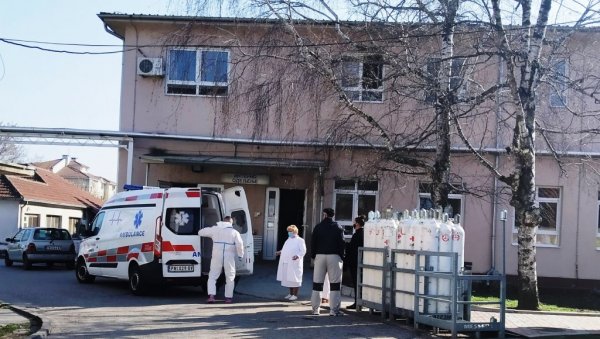 ЛЕПЕ ВЕСТИ ИЗ ПАРАЋИНА: Број хоспитализованих на ковид-одељењу пао је на мање од 70