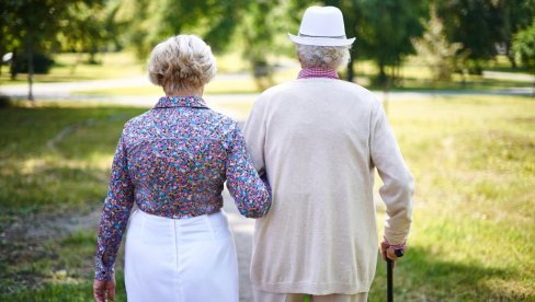 STAROST DOČEKALO 200.000 LJUDI BEZ PENZIJE: Broj penzionera u stalnom padu, dugačak spisak onih sa više od 65 godina bez primanja