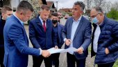 MINISTAR ĆORIĆ U VUKOSAVLJU: Gradnja Koridora 5c kreće za godinu dana od Johovca do Vukosavlja