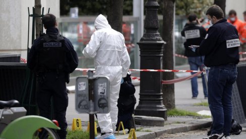 КРВАВИ ОБРАЧУНИ КРИМИНАЛНИХ КЛАНОВА: Поново пуцњава на улицама Париза, атентатор уместо оца погодио ћерку (10), девојчица тешко повређена