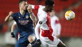 LIGA EVROPE: Tadićev Ajaks eliminisan, Arsenal ubedljiv, poraz Dinama u Španiji