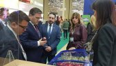 SELAKOVIĆ U MOSKVI: Ministar posetio srpske proizvođače hrane koji su se predstavili na najvećoj izložbi prehrambene industrije
