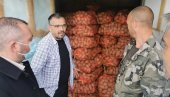 MINISTAR NEDIMOVIĆ U POSETI IVANJIČKIM SELIMA: Otkup još 800 tona domaćeg krompira