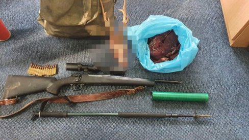 UBILI SRNDAĆA I ISEKLI GA, UHVAĆEN KRIVOLOVAC: Nečuven skandal na području Nacionalnog parka Durmitor, u okolini Žabljaka