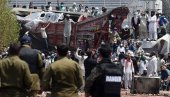 РЕАГУЈ ПРЕ НЕГО ШТО БУДЕ ПРЕКАСНО: Масовни протести у Пакистану (ВИДЕО)