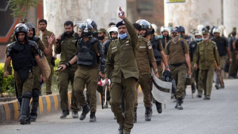 HAOS U PAKISTANU: U napadu poginula tri pobunjenika i jedan vojnik