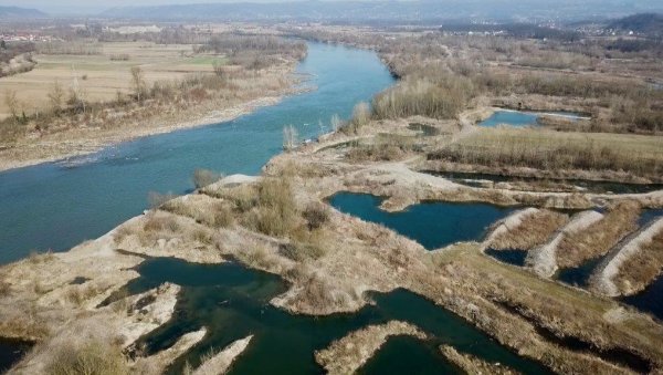 ЗА БАХАТЕ ШЉУНКАРЕ НЕМА ЛЕКА: Након пријављене еколошке катастрофе код Добоја, Воде Српске се огласиле да су надлежне, али не и одговорне