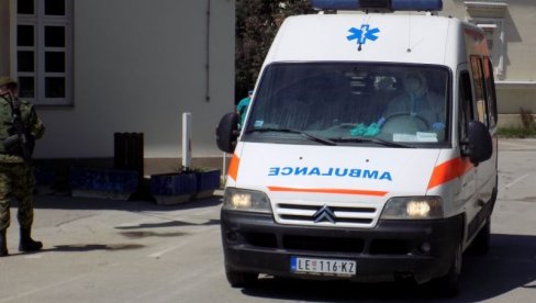 ДЕТЕ ЗАДОБИЛО ТЕШКЕ ПОВРЕДЕ: Четири особе повређено у превртању камиона код Босилеграда