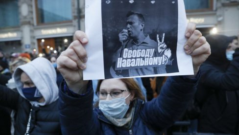 PROTEST PRISTALICA ALEKSEJA NAVALJNOG U MOSKVI: Policija blokirala pristup Trgu Menažnaja