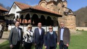 ULJE IZ SVETINJE: Ministarka Anđelka Atanasković oduševljena posetom pirotskom kraju