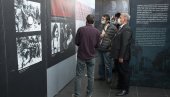 ZLOČIN KOJI NEMA PRAVO NA ZABORAV:  U Istorijskom arhivu Novog Sada otvorena multimedijalna izložba o Jasenovcu (FOTO)