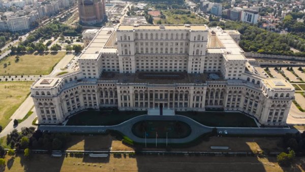 ПРЕГОВОРИ У ЋОРСОКАКУ: Румунској владајућој коалицији прети раскол