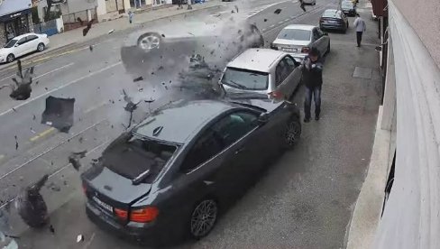 HAOS U ZAGREBU: „Audi“ u punoj brzini kosio sve pred sobom - pešaci čudom preživeli (FOTO/VIDEO)