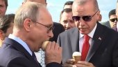 PUTIN JE JAK KAO STENA ZBOG KEFIRA I MEDA: Otkriven jelovnik ruskog predsednika - obožava jagnjetinu, a jede samo jednu vrstu slatkiša!