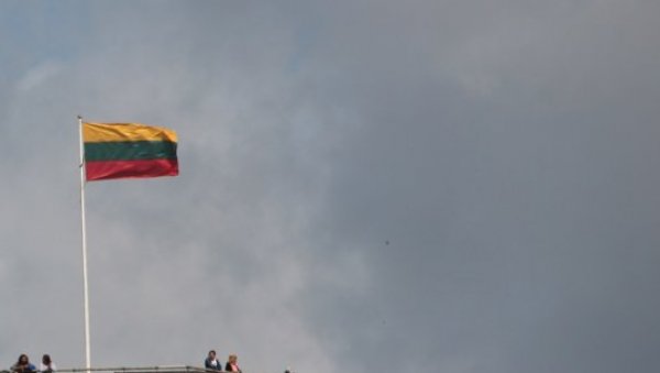 ЗБОГ МИГРАНАТА: Литванија гради „зид“ на граници са Белорусијом