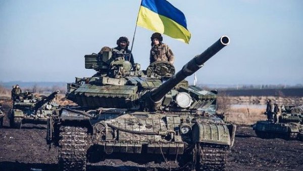 ПРИПРЕМЕ ЗА РАТ? Украјина распоредила наоружање на линији раздвајања у Донбасу