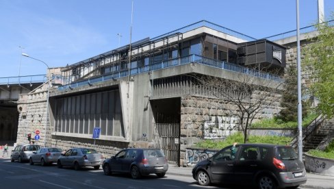 STANARI U PILONU BRANKOVOG MOSTA: Španska kuća vraćena vlasnicima, nađeno mesto za Dom arhitekture