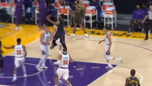 DEJVIS HTEO DA OBRUKA JOKIĆA: Na kraju sreća da se nije povredio (VIDEO)